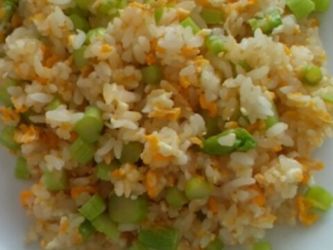 アスパラと卵のチャーハン レシピ 作り方 By Momotarou1234 楽天レシピ アスパラと卵のチャーハン レシピ 作り方 By Momotarou1234 楽天レシピ